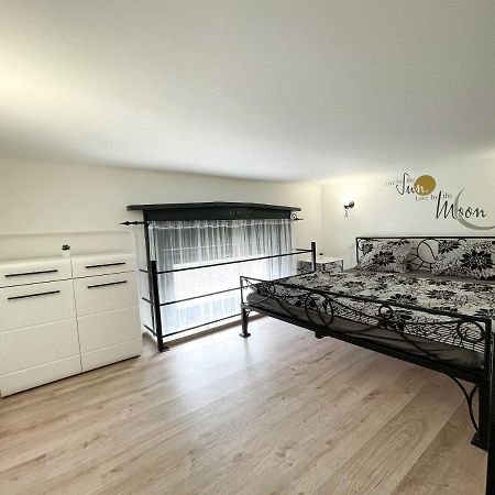 Manyi Apartman 2 Debreczyn Zewnętrze zdjęcie
