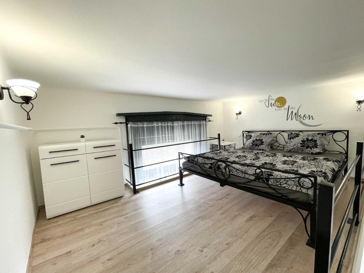 Manyi Apartman 2 Debreczyn Zewnętrze zdjęcie
